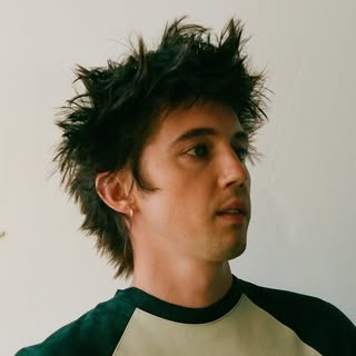 @troyesivan